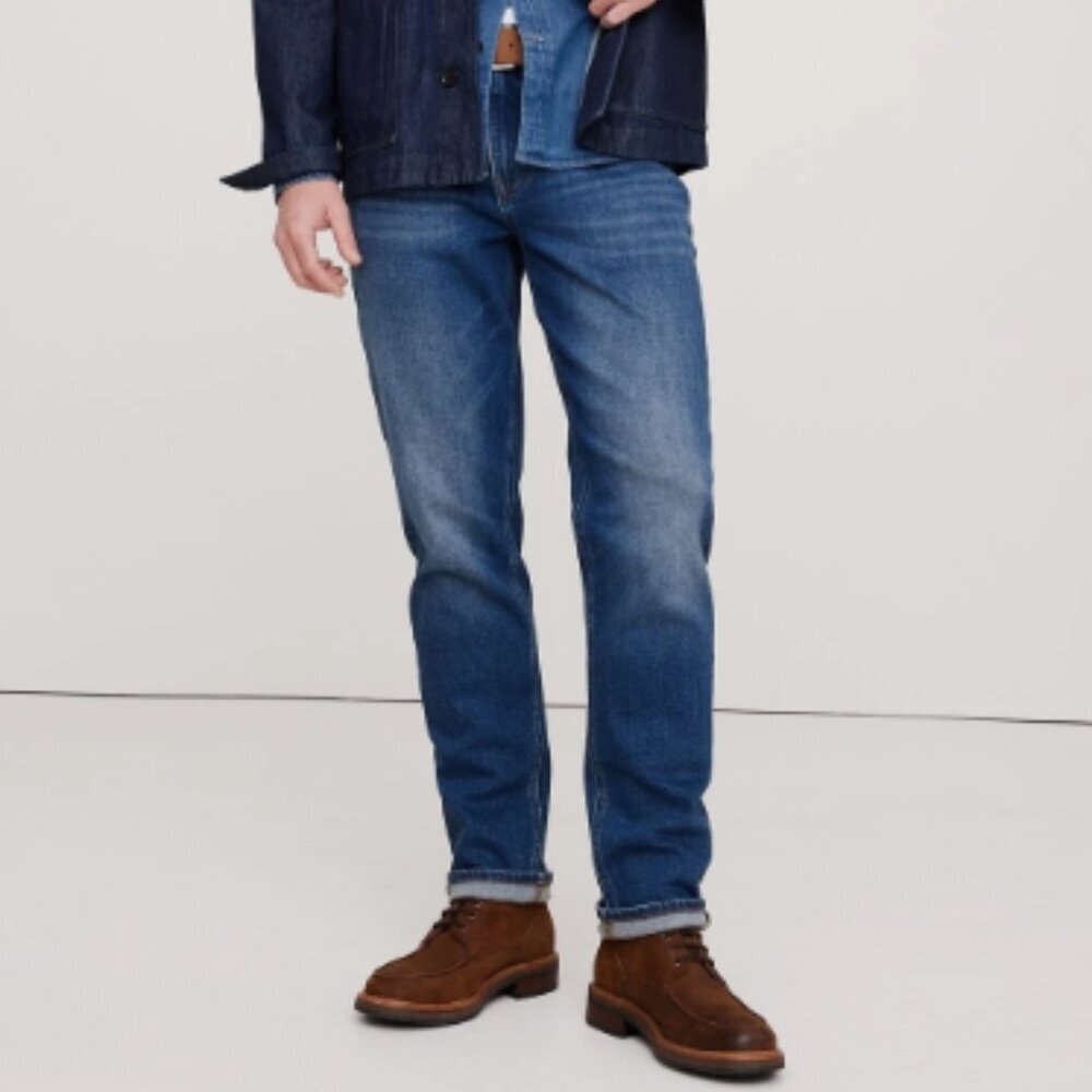 NWT Banana Republic Men's Slim fit Travel Jeans Medium Wash‎ Blue Size 32 x 30